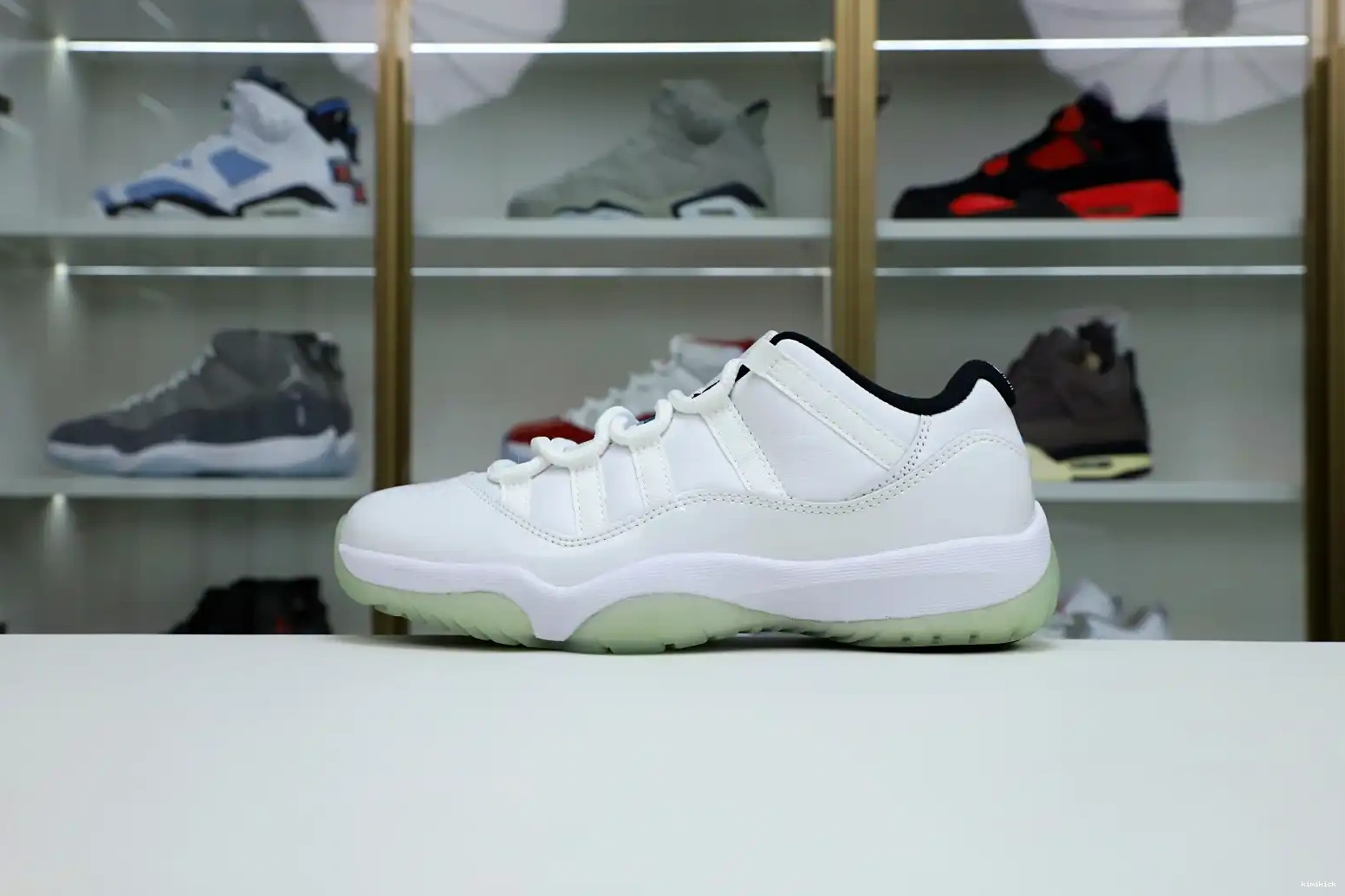 Kimikick LOW RETRO JORDAN LEGEND AIR 11 BLUE 0622